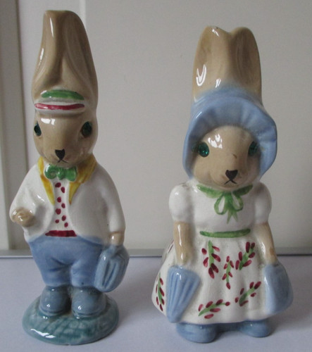 Buck doe pair of - doe,