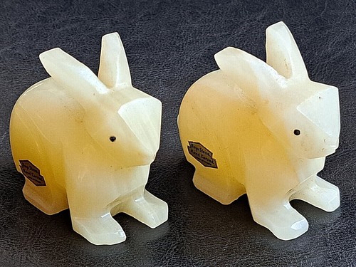 Onyx rabbit pair 8 - rabbit,